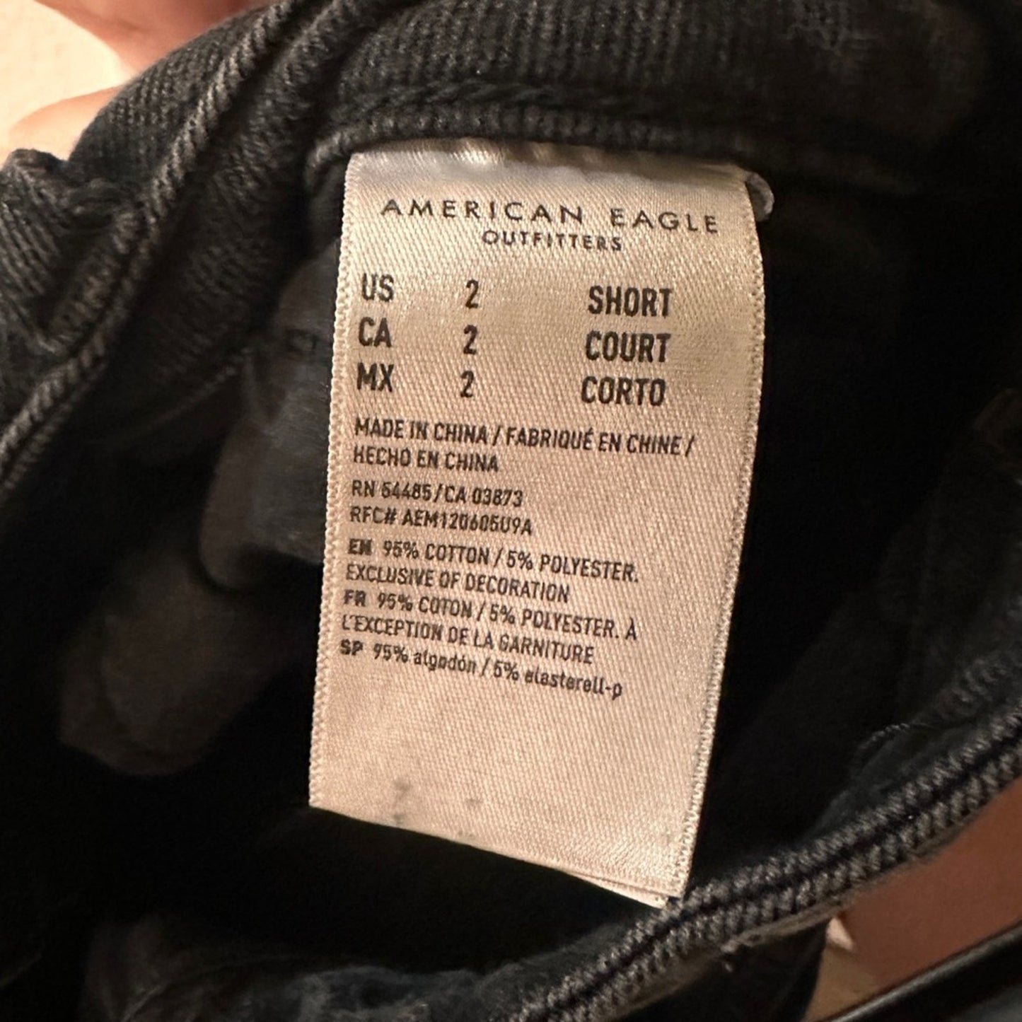 American eagle outfitters dark wash denim jeans straight leg size 2 short