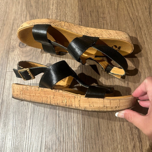 🍷Korks black leather heel strap kork sandals size 7