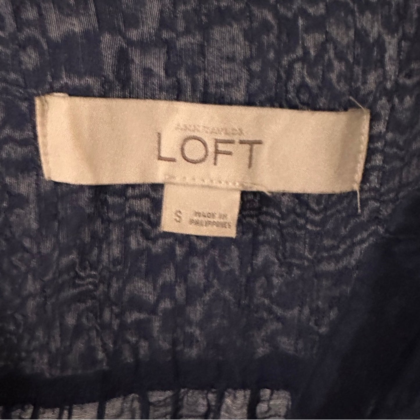 Ann Taylor LOFT baby blue sleeves lightweight blouse size small