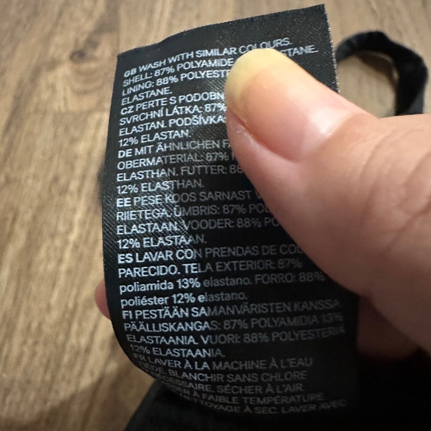 🍷H&M black low cross cross back one piece bathing suit size 2