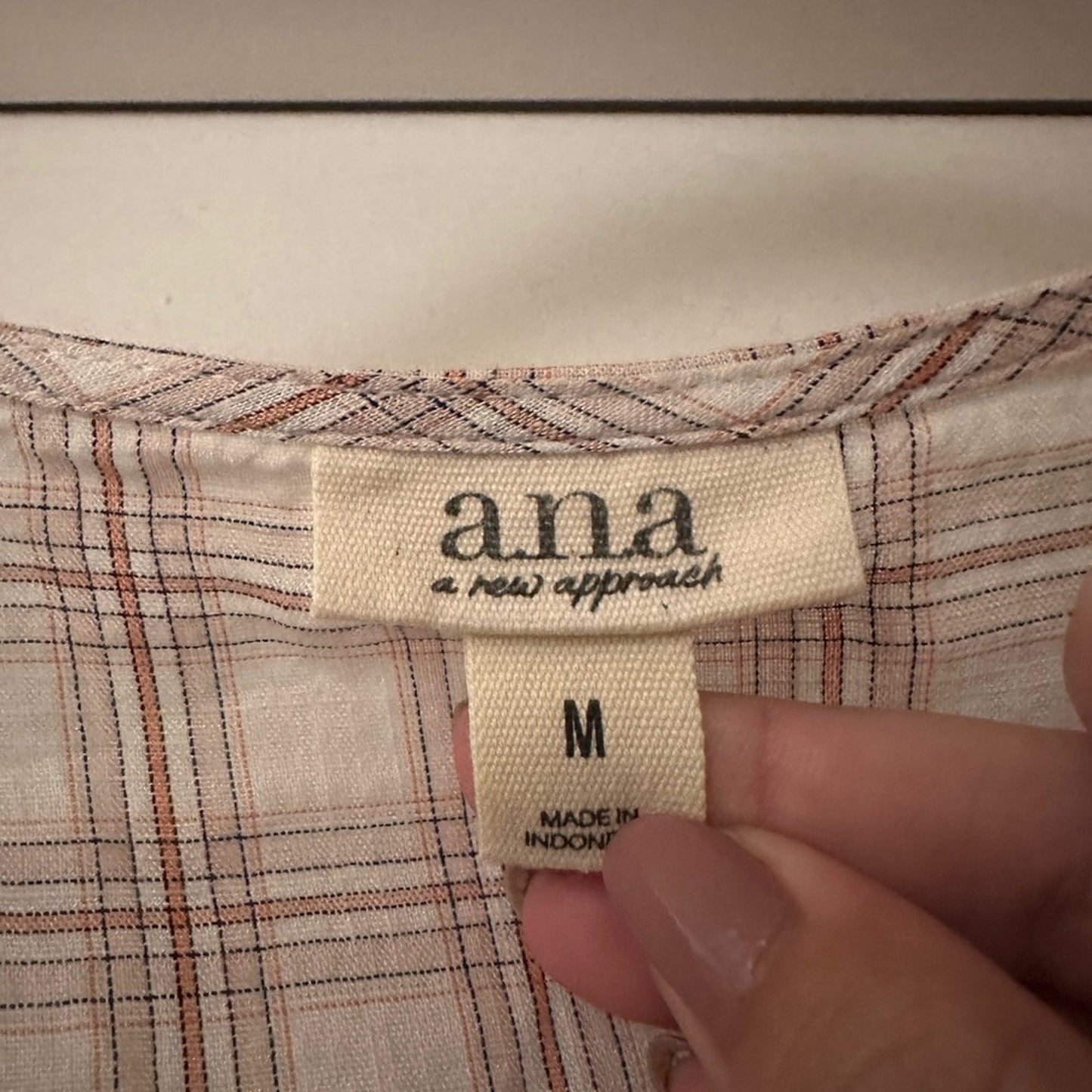 A New Approach Plaid V-Neck Women's Top M