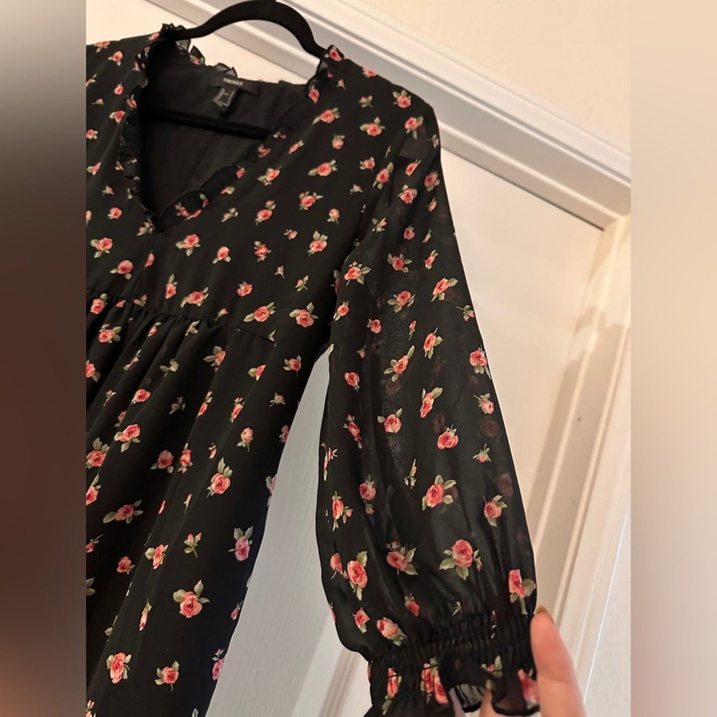 Forever 21 black and rosette floral print dress size small