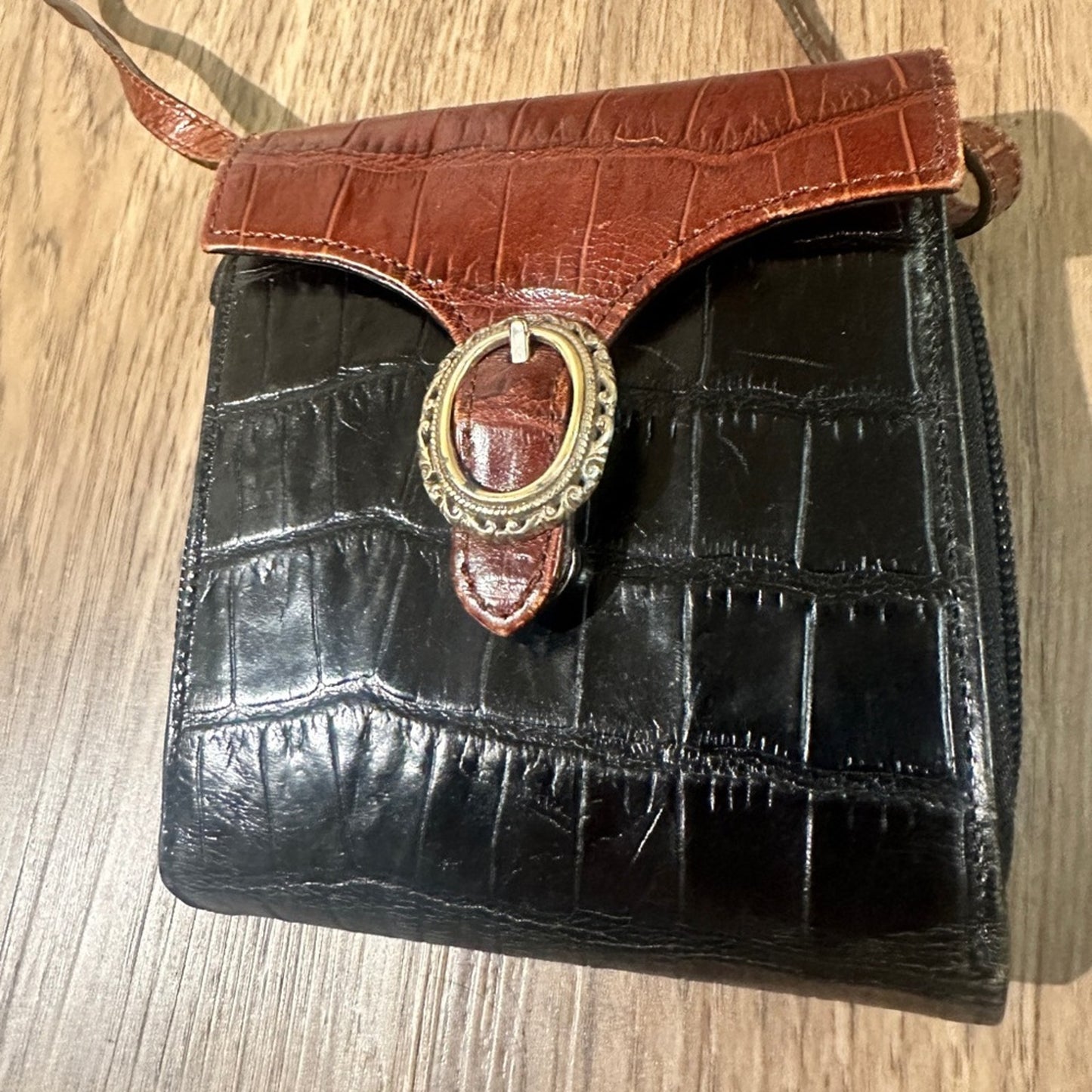 Brighton Collectibles two toned leather croc embossed small wallet crossbody bag