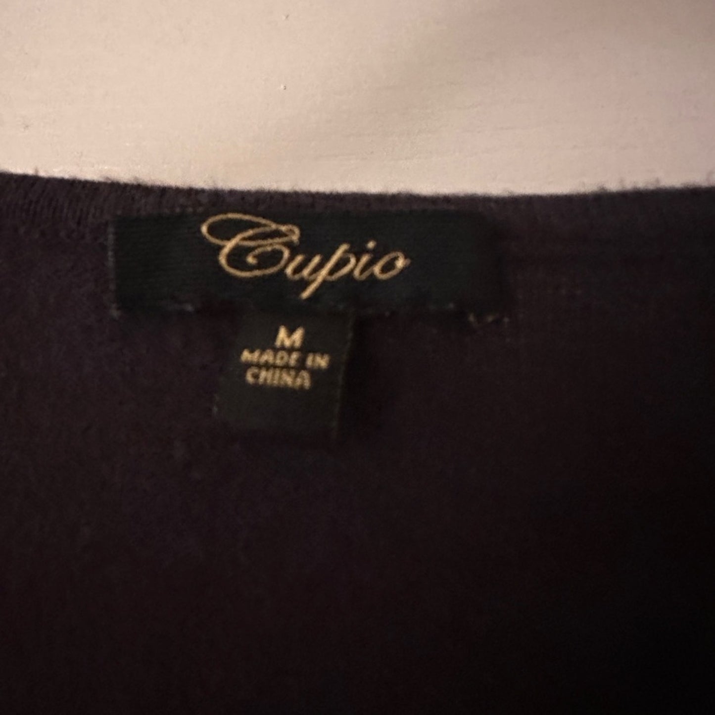 Cupio dark grey vneck sweater size medium