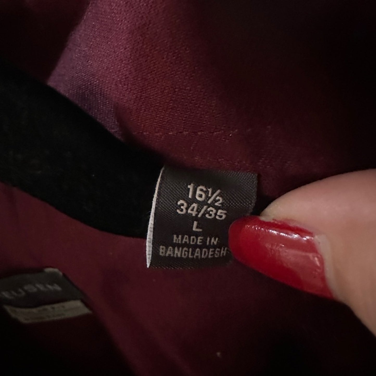 Van Heusen dark wine red button down dress shirt size large