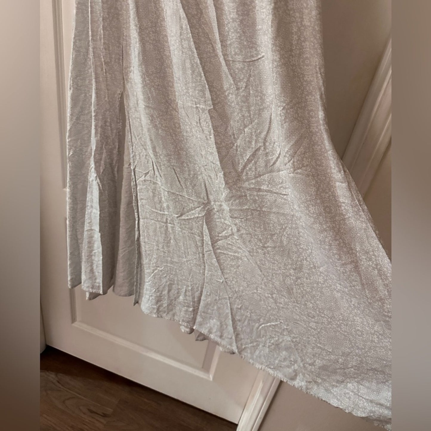 Grey and white printed nightgown size small