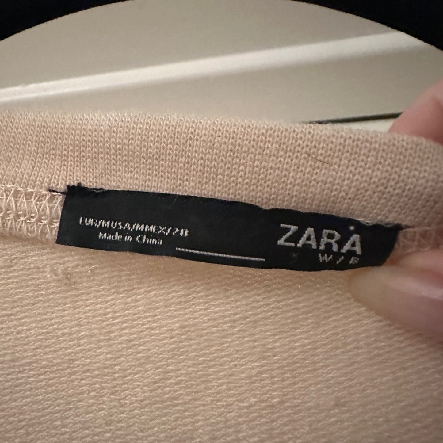 🍷Zara oversized tunic sweatshirt in cream size medium