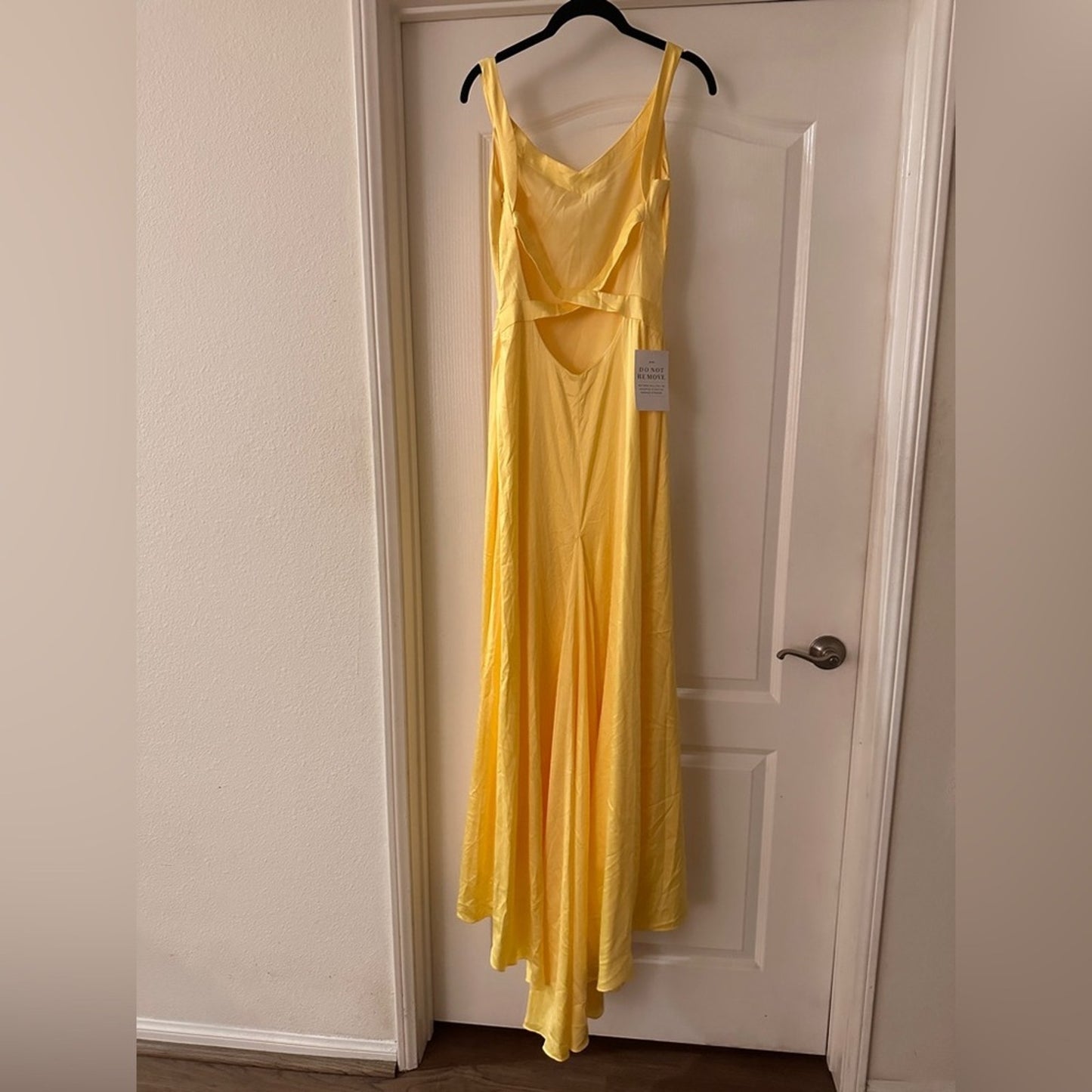 NWT Celeb yellow gown size 2