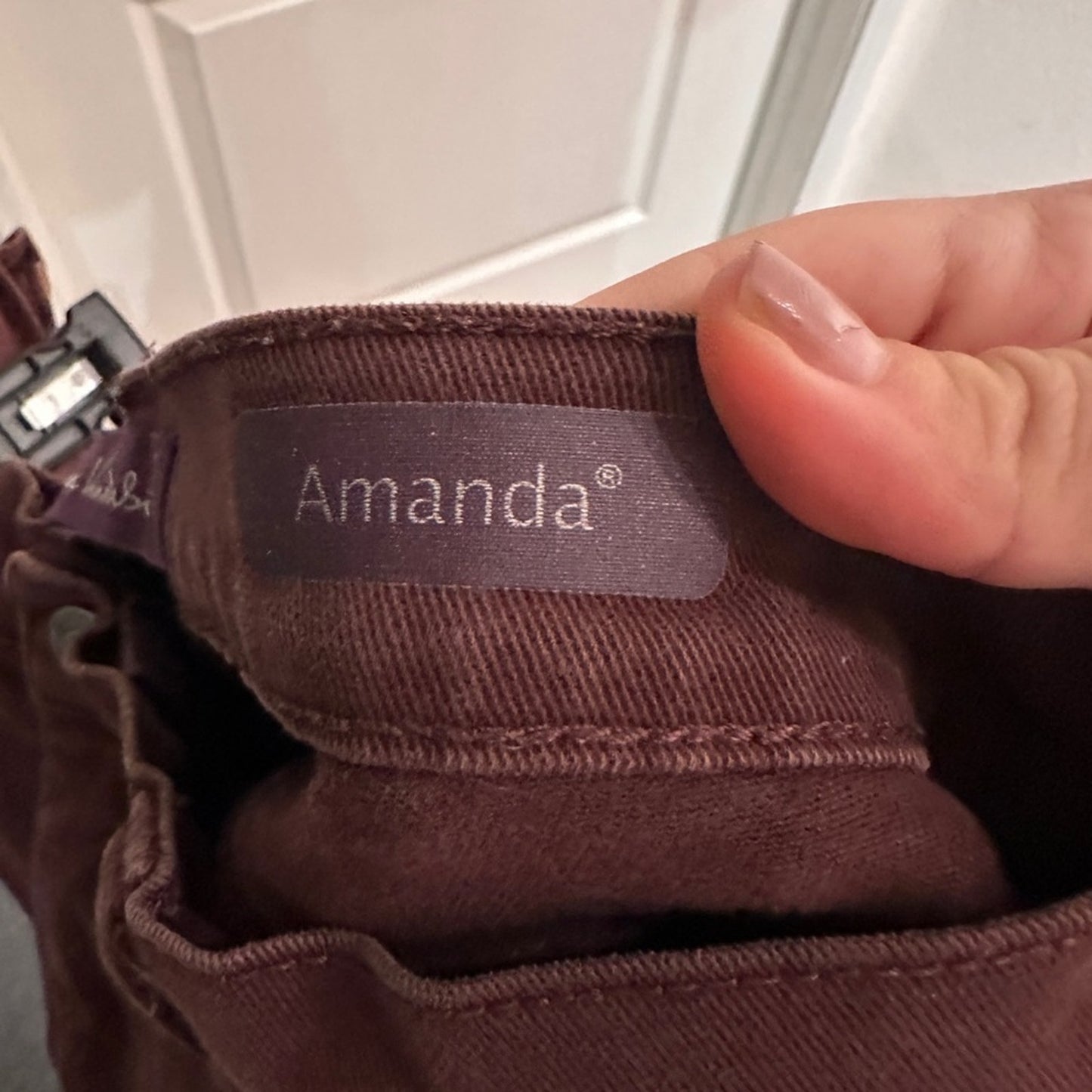 Gloria Vanderbilt the Amanda straight leg jeans size 12