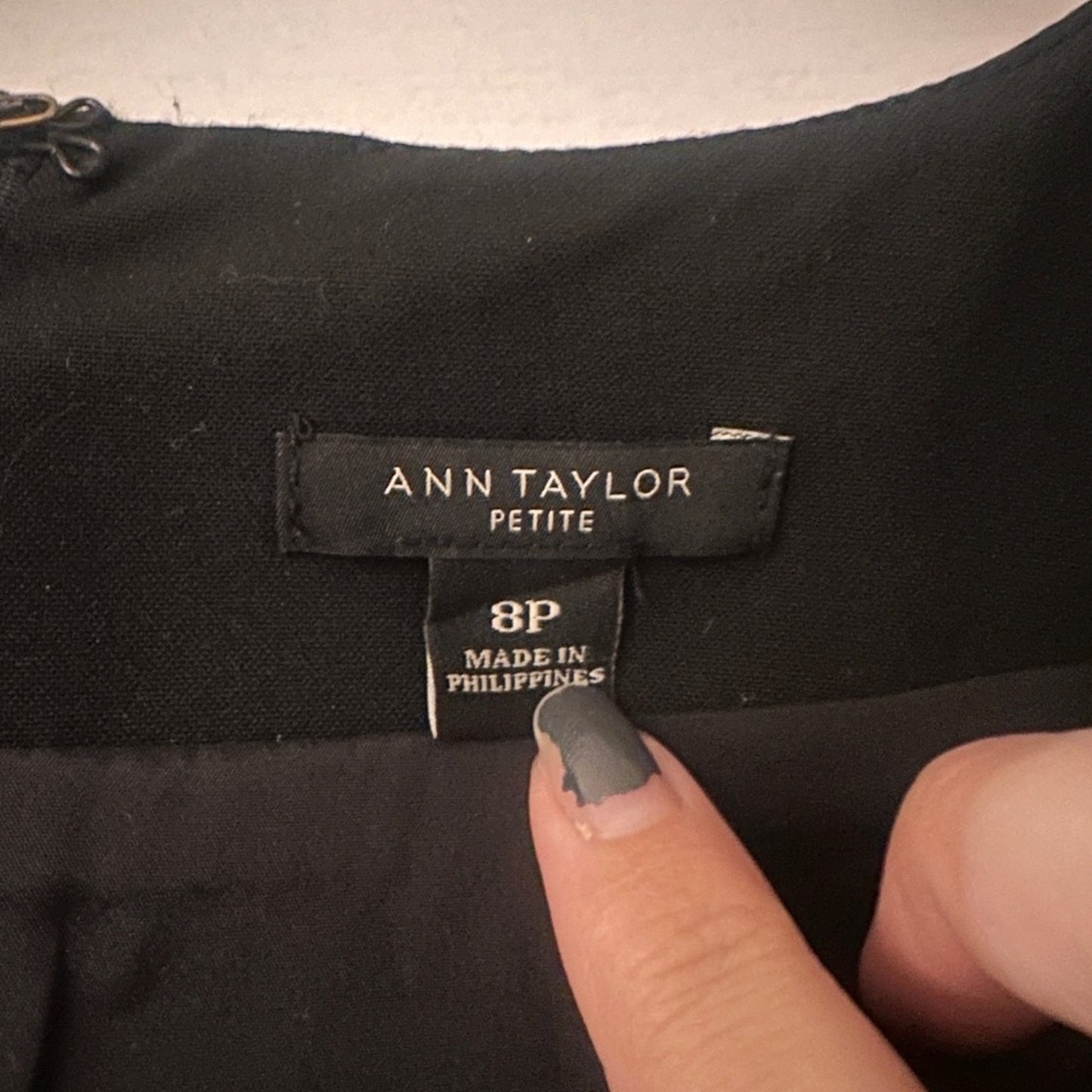 Ann Taylor Sleeveless black career dress size 8 petite