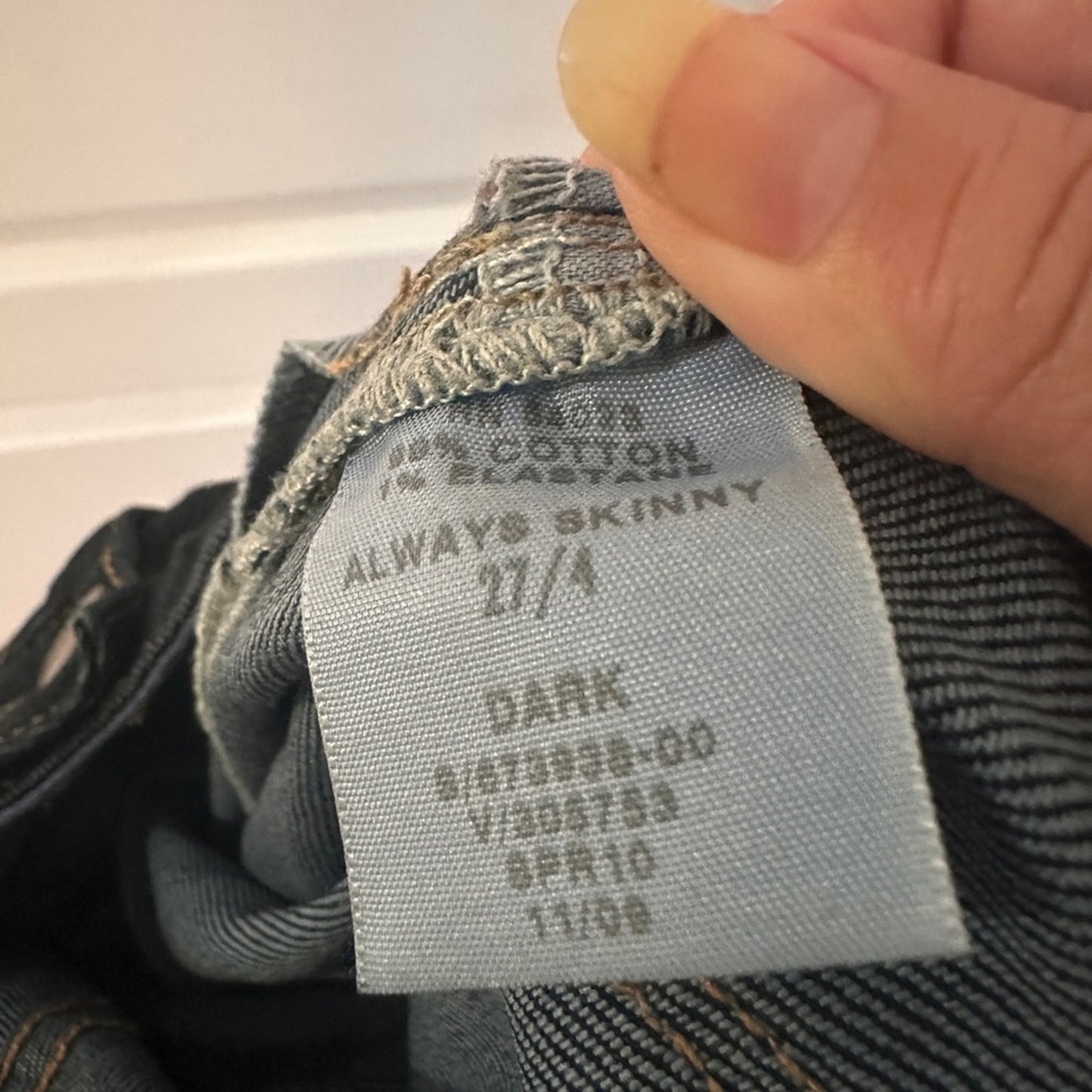 Gap 1969 the always skinny dark wash jean size 27/4
