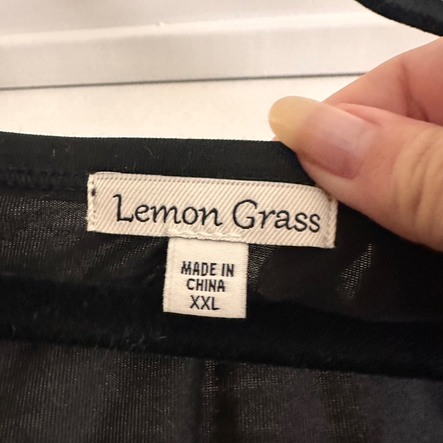 🍷Lemon Grass black Vneck oversized blouse size xxl