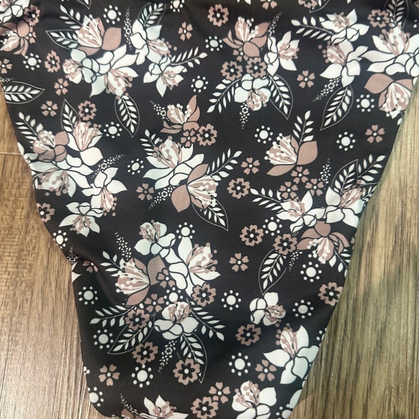 NWOT Aloha Marina floral print string bikini bottoms size medium