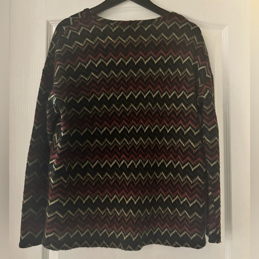 Oversized Crewneck zig zag patterned knit sweater size medium