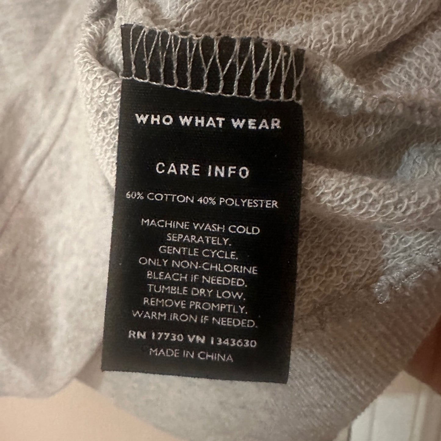 Who What Wear grey and cream color block lightweight terry sweatshirt size 2X