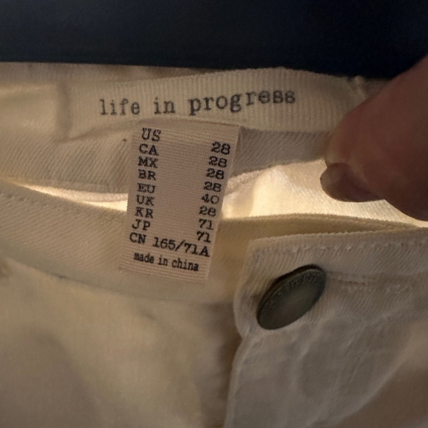 Life in progress white jeans size 28