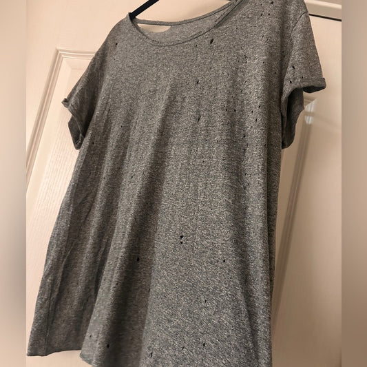 R+A distressed dark grey relaxed fit tee shirt size medium
