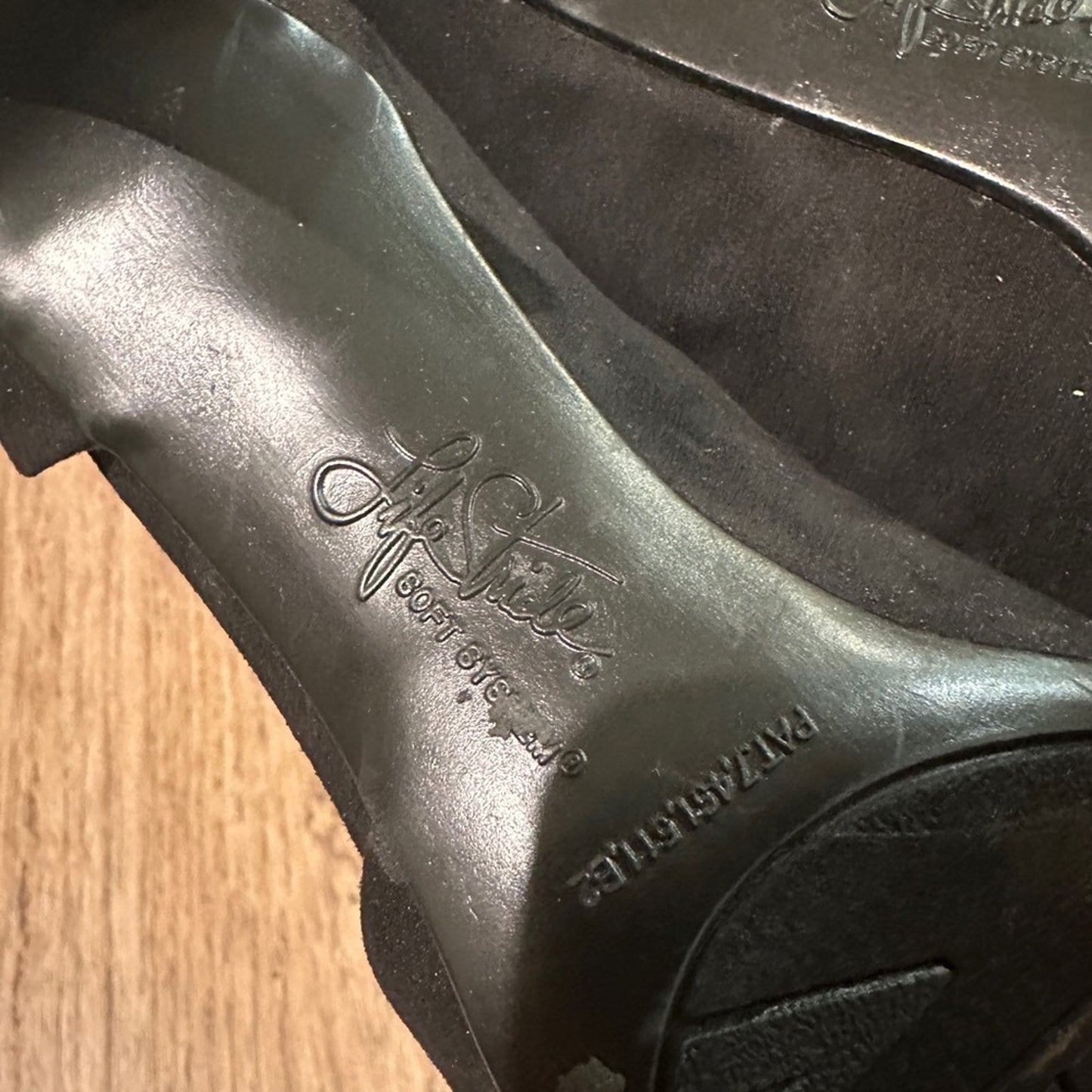 Life stride soft style black comfort heels size 6