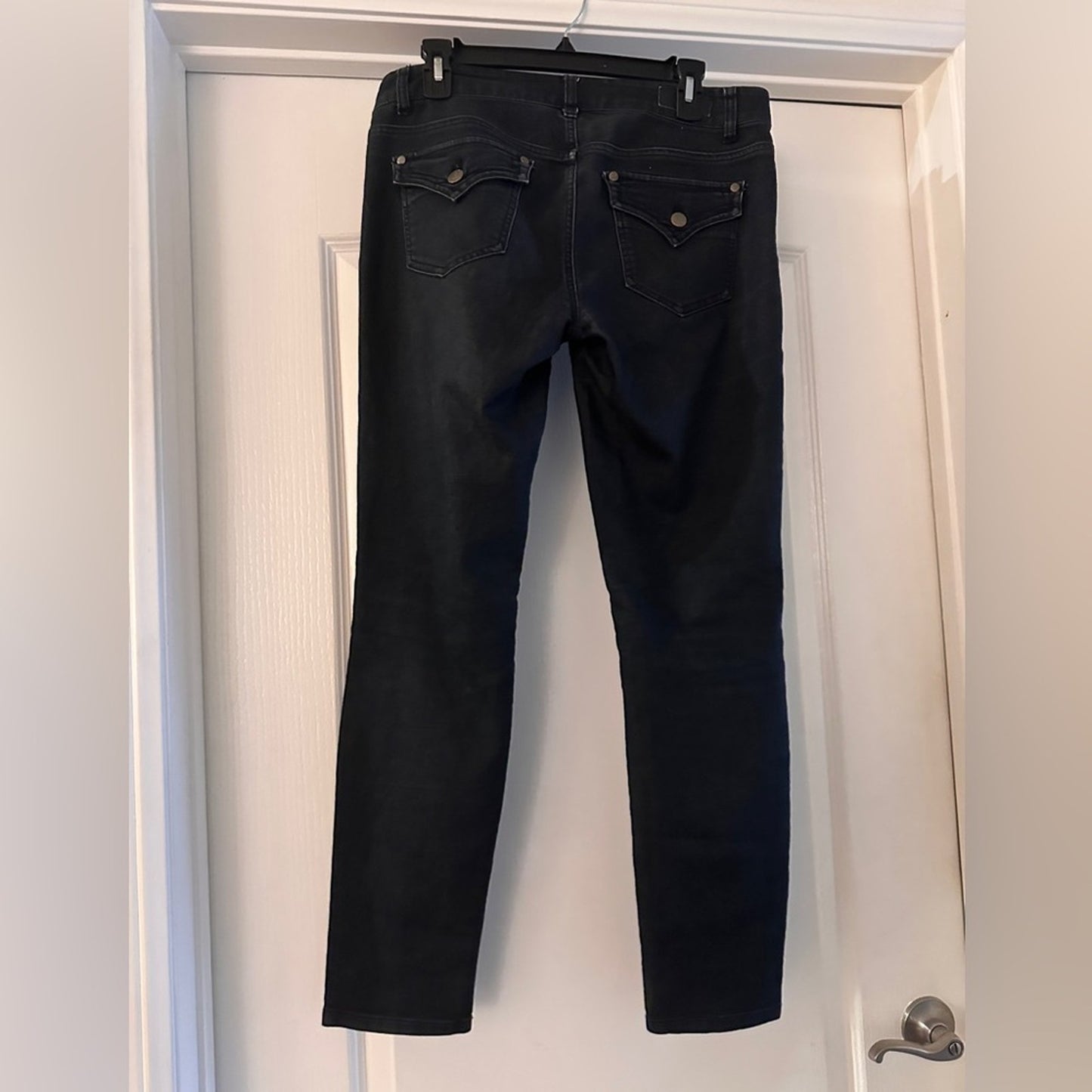 Celebrity Pink black straight tapered jeans size 9