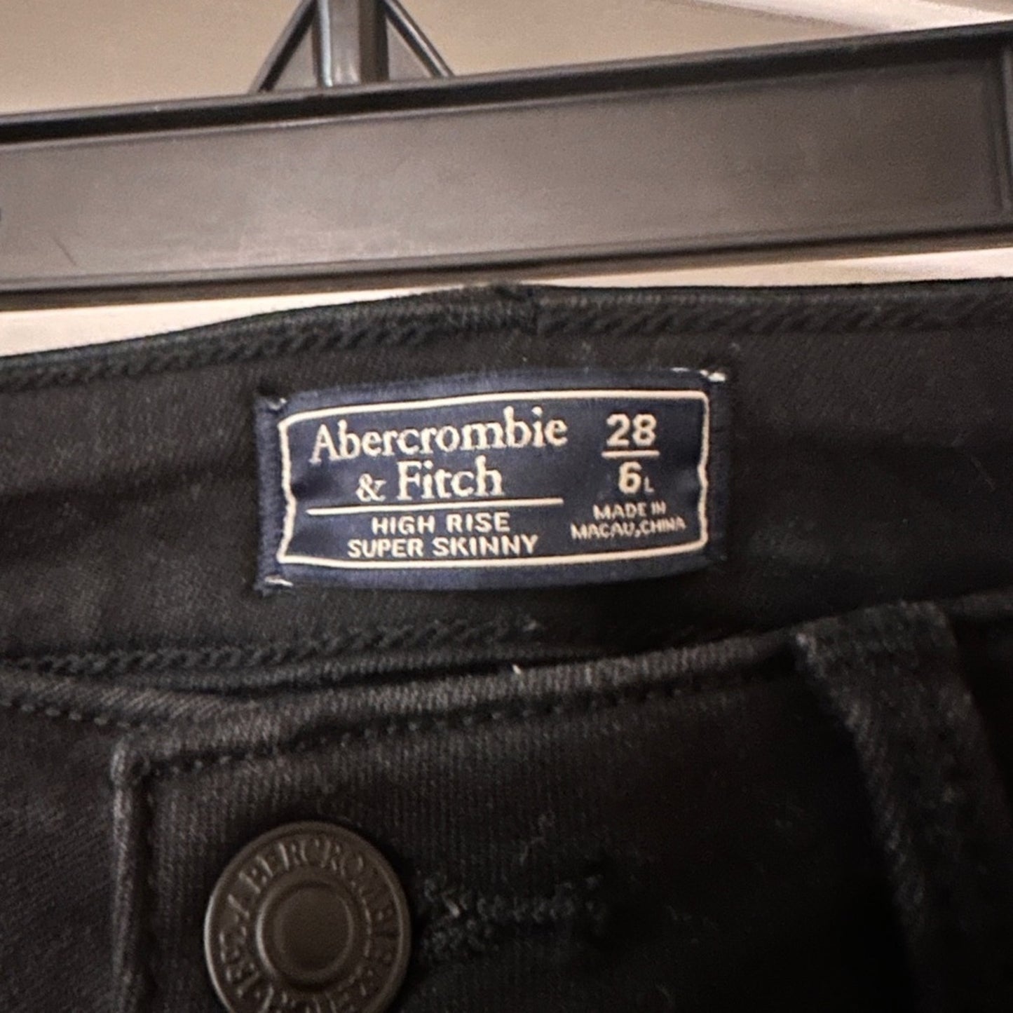 Abercrombie & Fitch high rise super skinny black denim jeans size 28/6