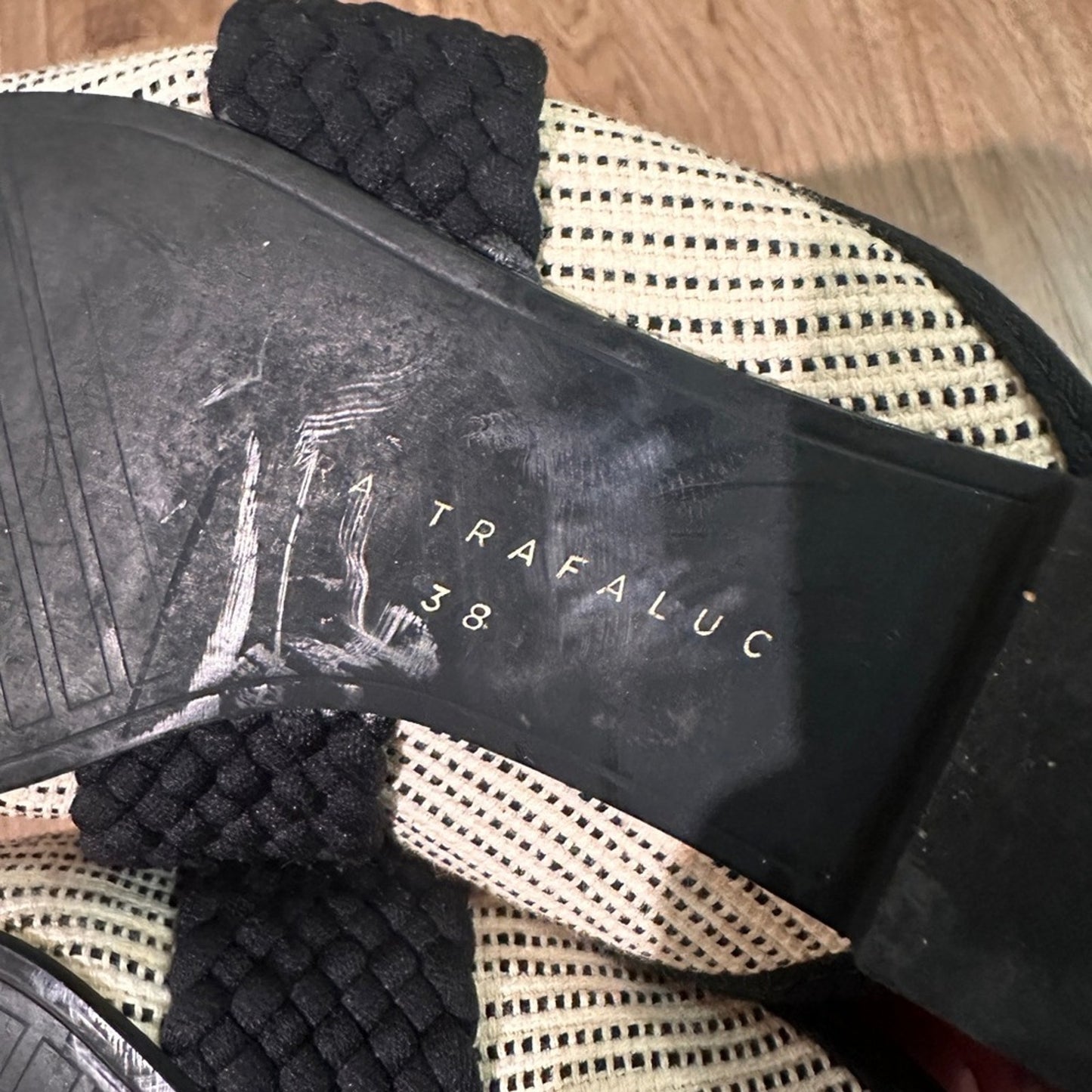 Zara Black and cream woven mule sides size 38