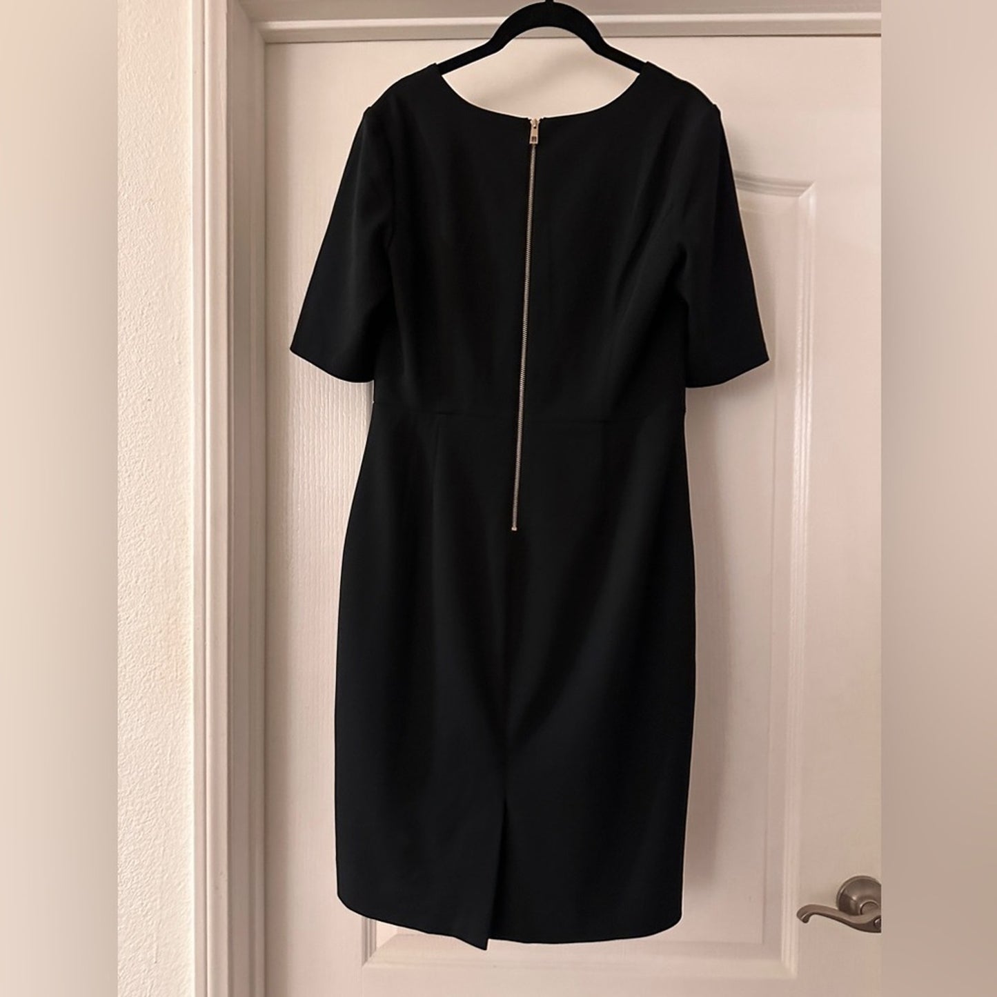 Vince Camuto black short sleeve career dress size 8