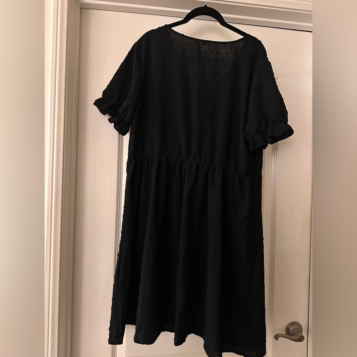 Elegant Black Ruffle Dress XXL