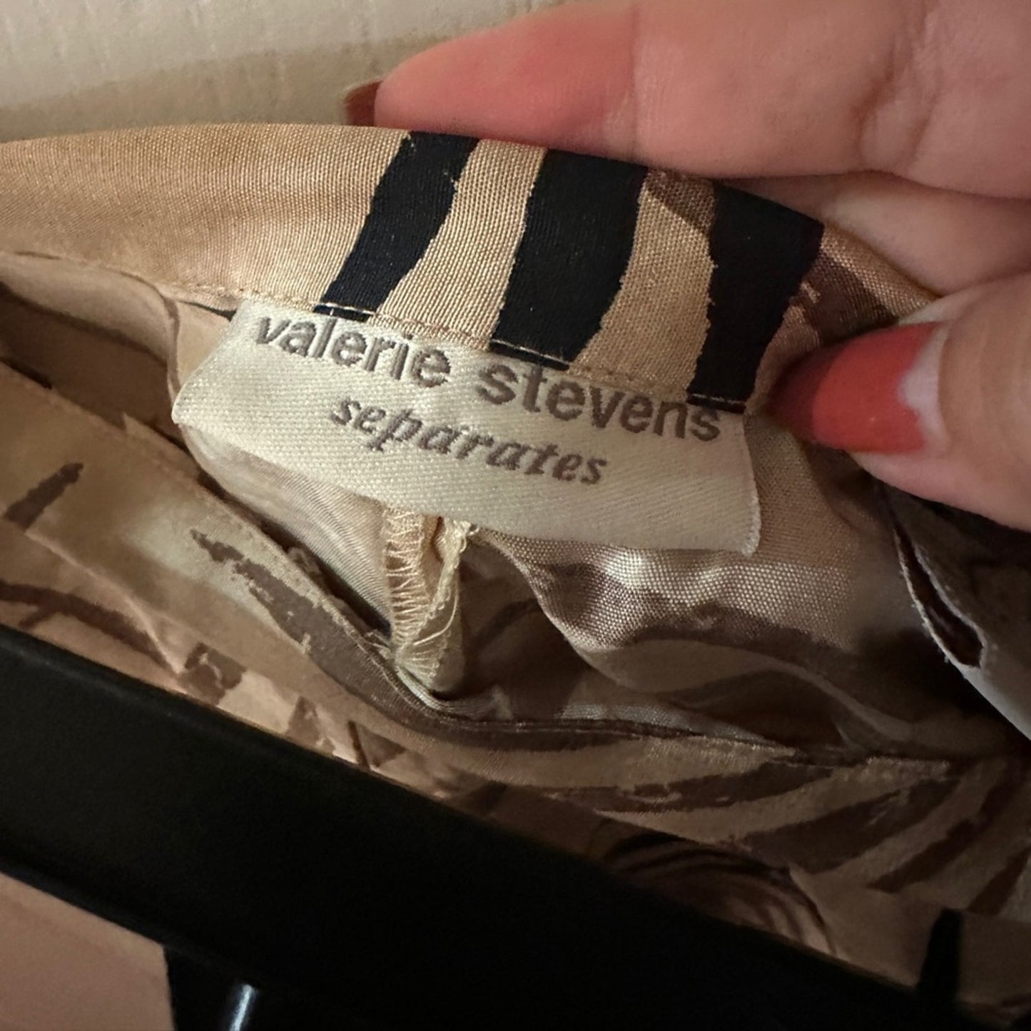 Vintage Valerie Stevens 100% silk pants size medium