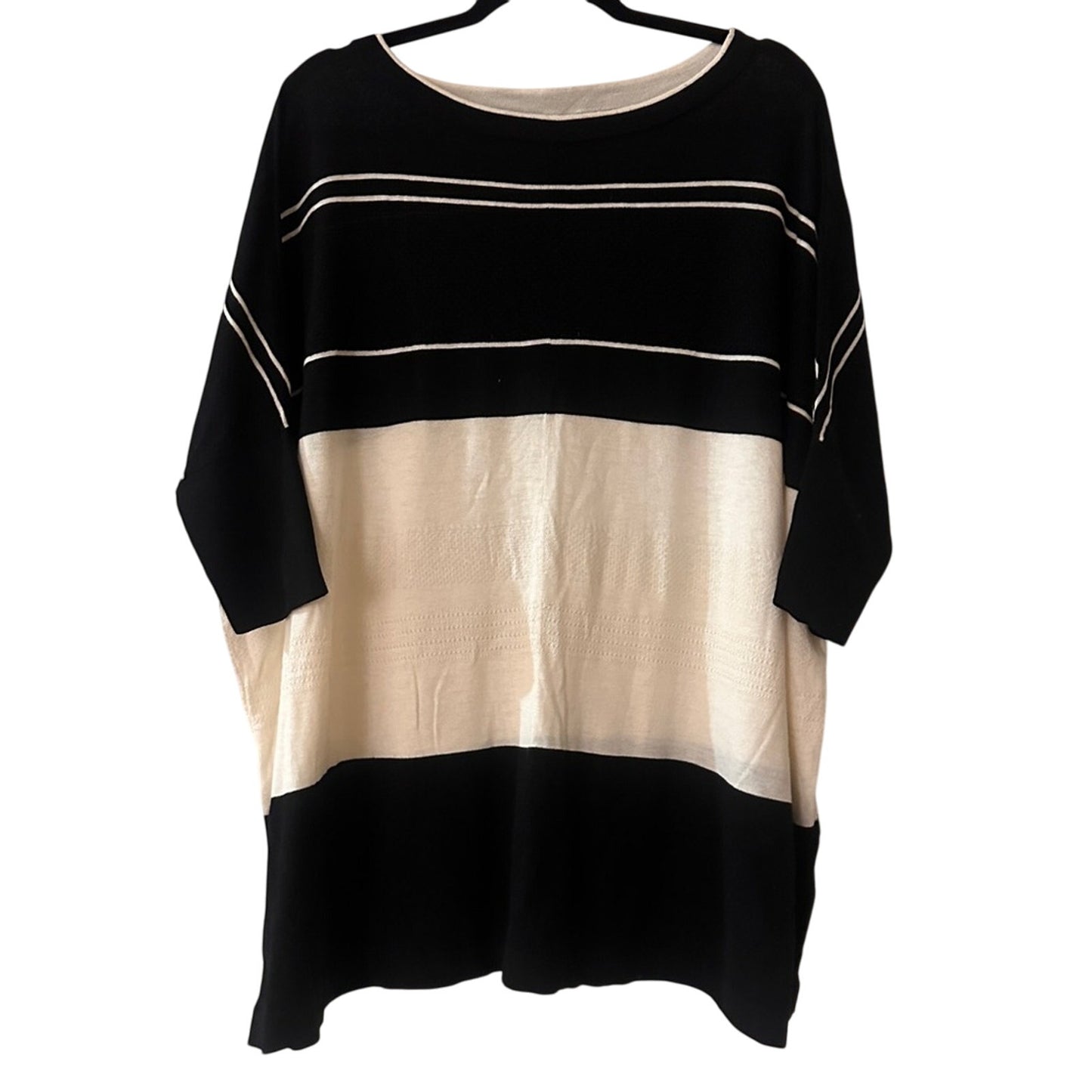 🍷Ann Taylor black and white slouchy oversized knit tunic top size medium