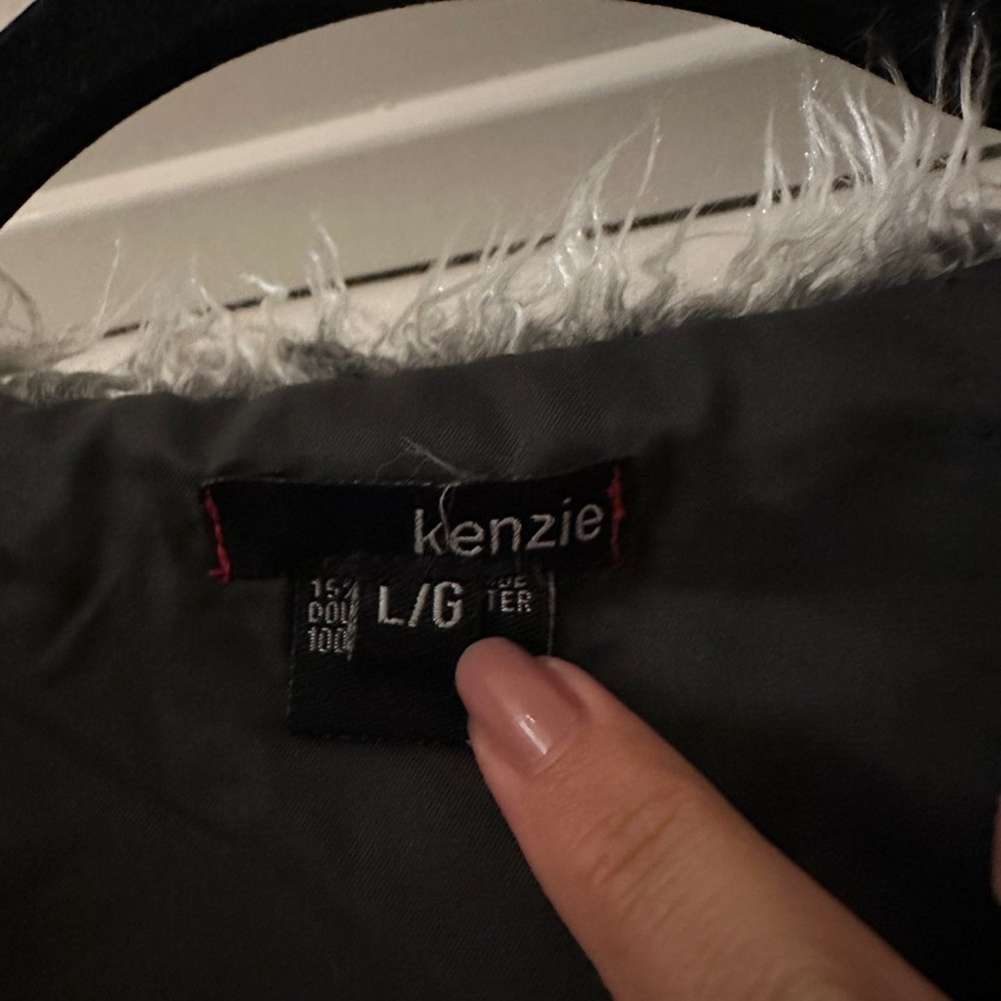 🍷Kenzie grey white and black faux fur vest size large
