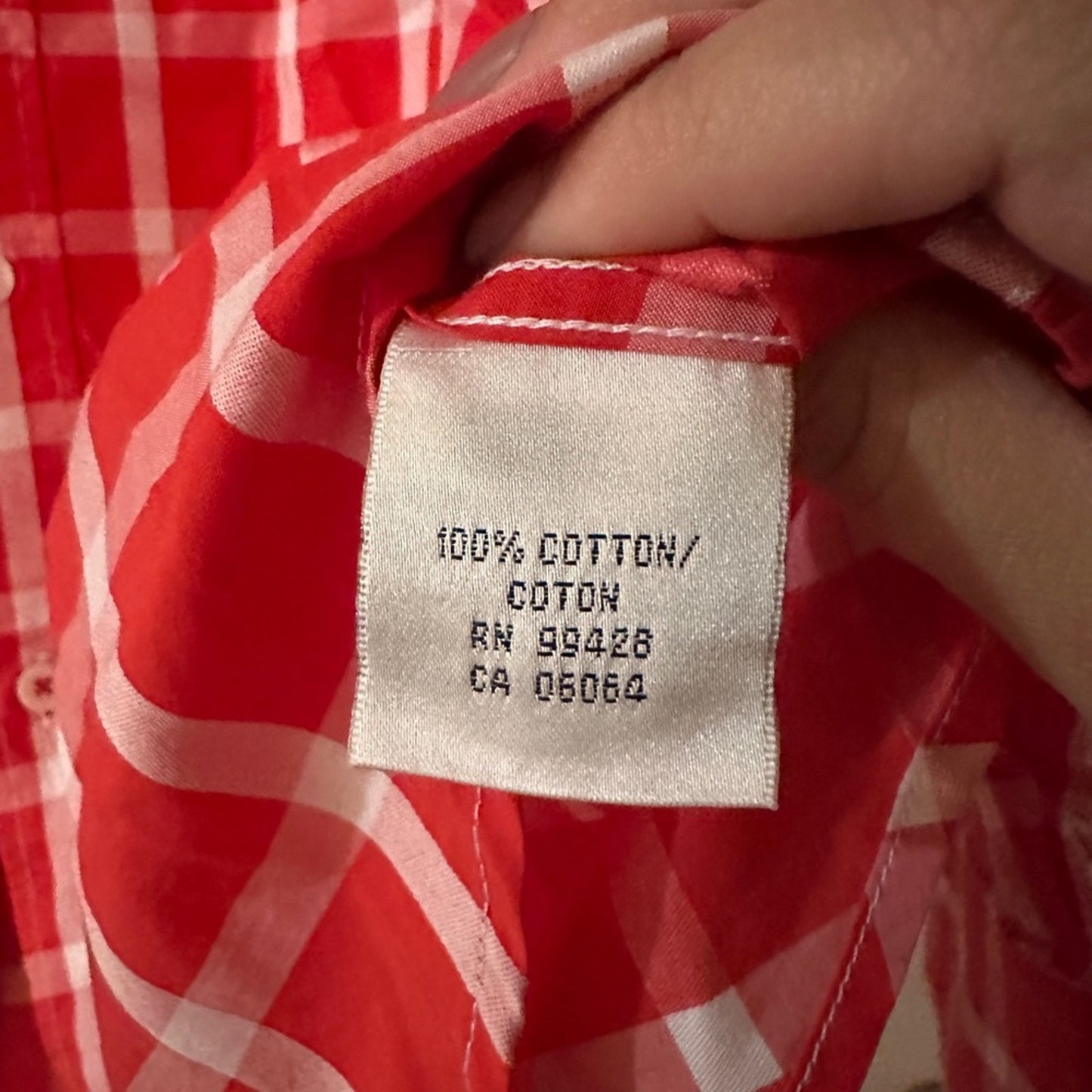 🍷Bugatchgi red and white plaid button up shirt size large