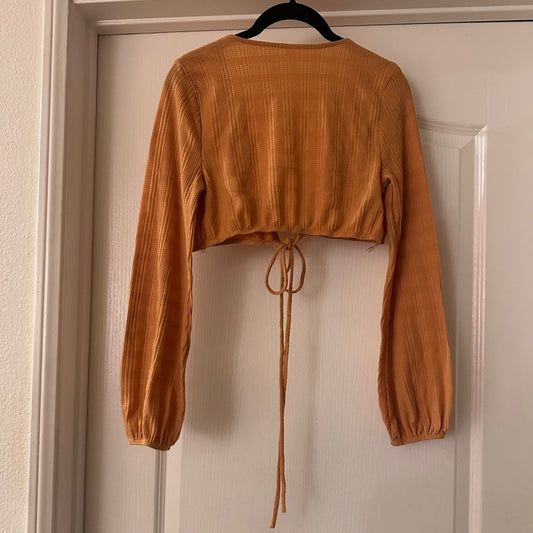 7 day wknd orange long sleeve crop top size large