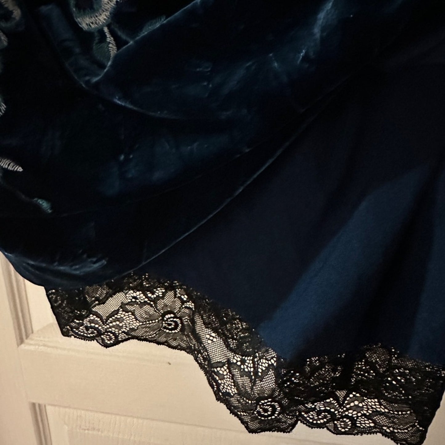 White house black market dark turquoise velvet dress size medium