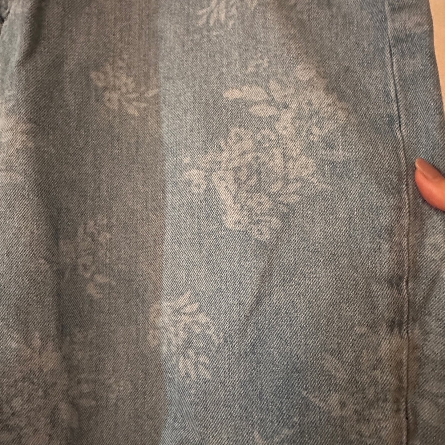 Universal thread floral washed 100% cotton denim jeans size 18/34