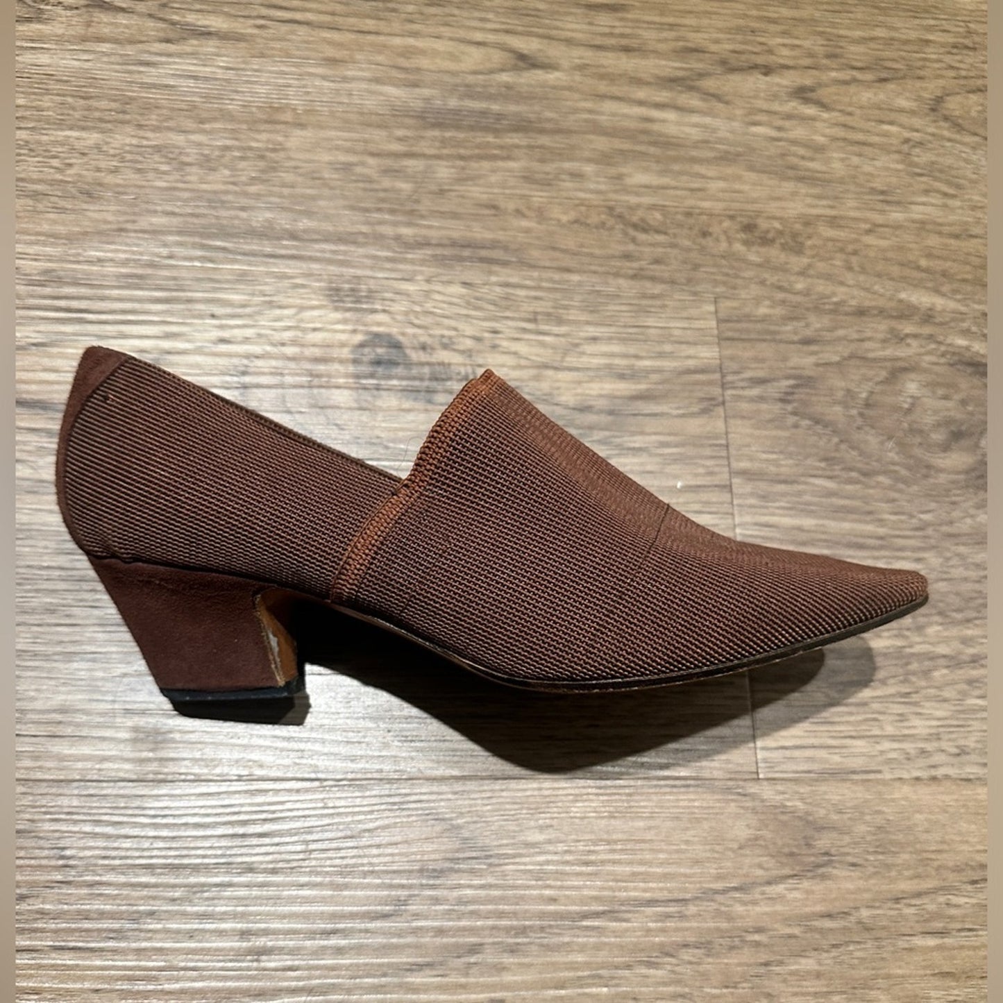 Vintage Vinnie stretch knit loafer heels size 37