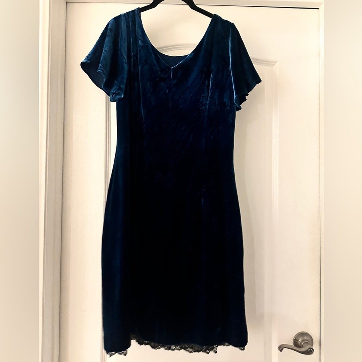 White house black market dark turquoise velvet dress size medium