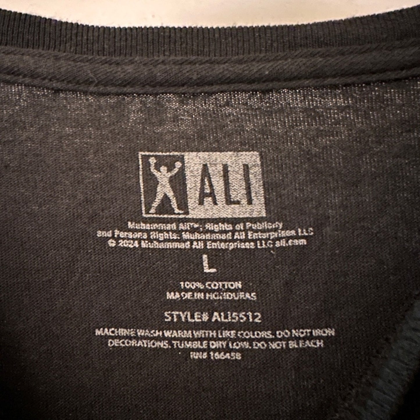 Muhammad Ali black graphic tee size large
