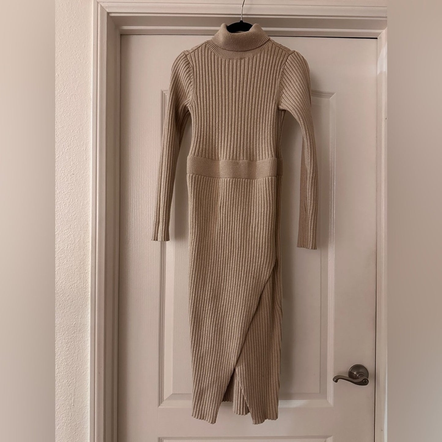 🐈⬛Lulus bright ribbed knit sweater vest size medium
