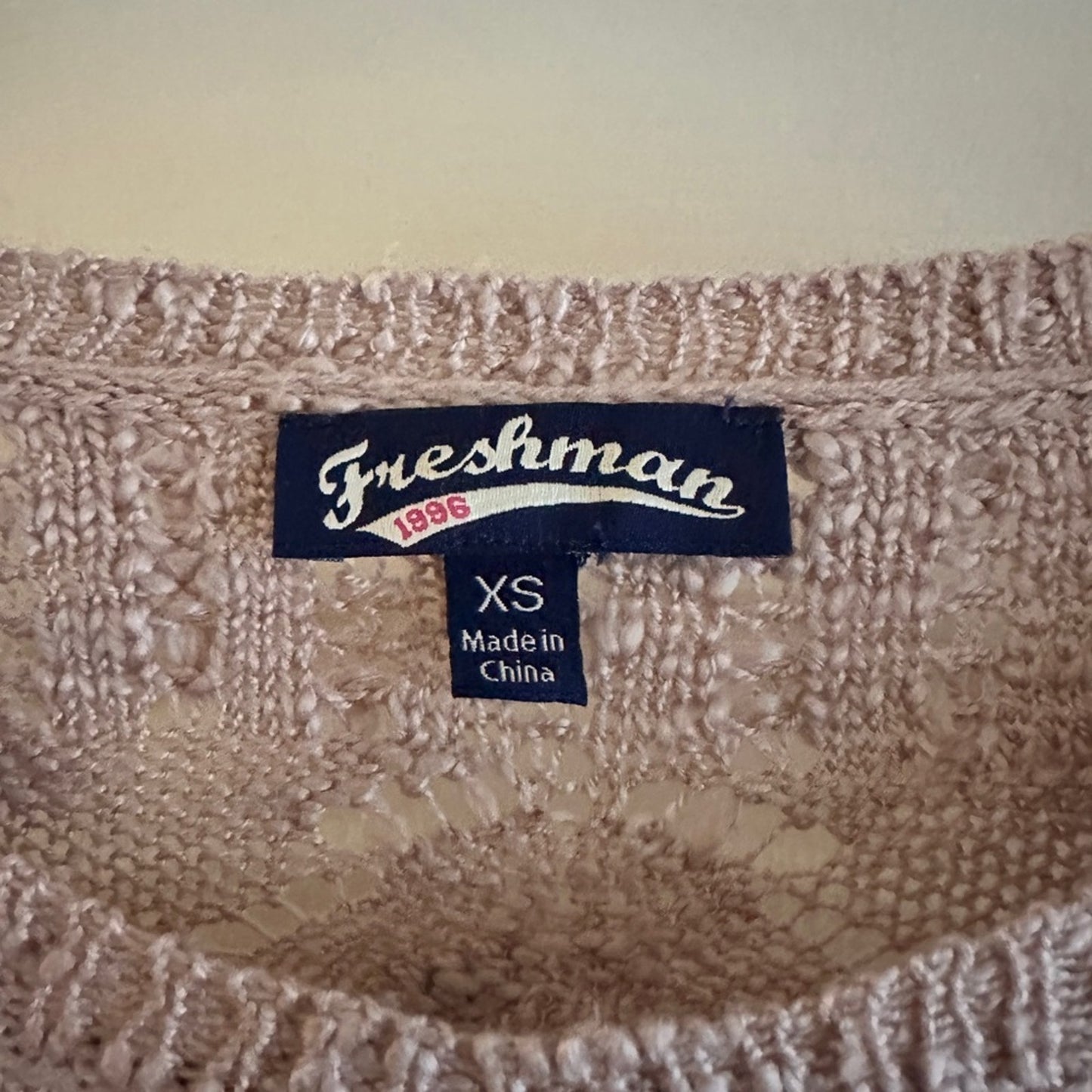 Freshman Mauve purple blood knit pocket sweater size xs