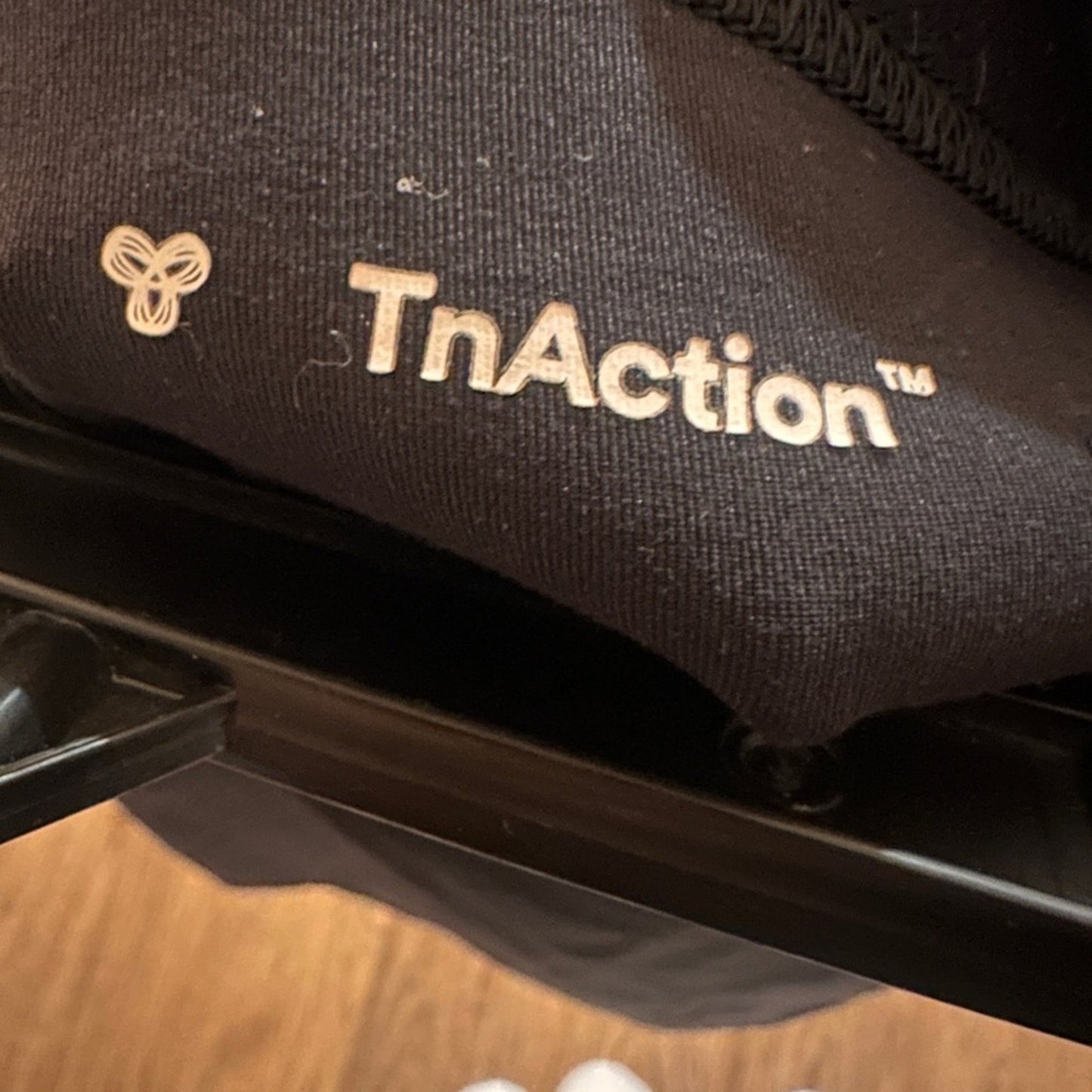 TNAction black tennis skort size large