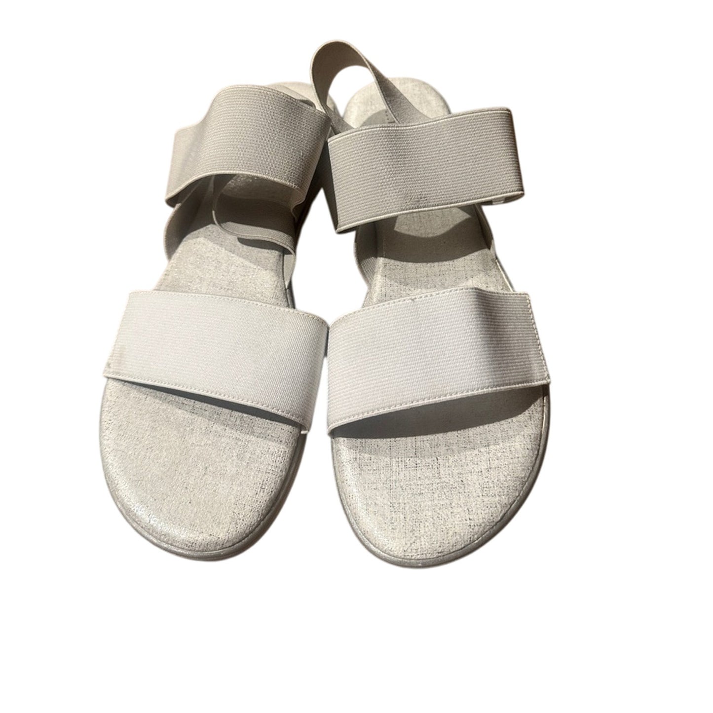 🍷Me too light grey sandals signs 7.5