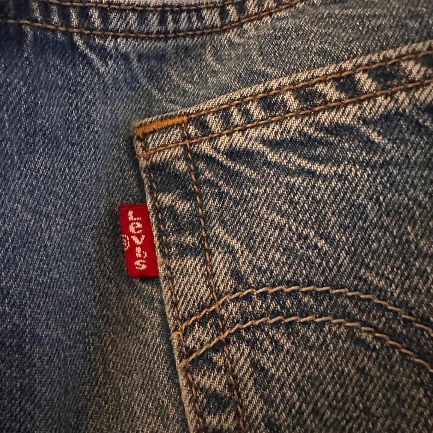 Levi’s concealed button fly jeans size 26
