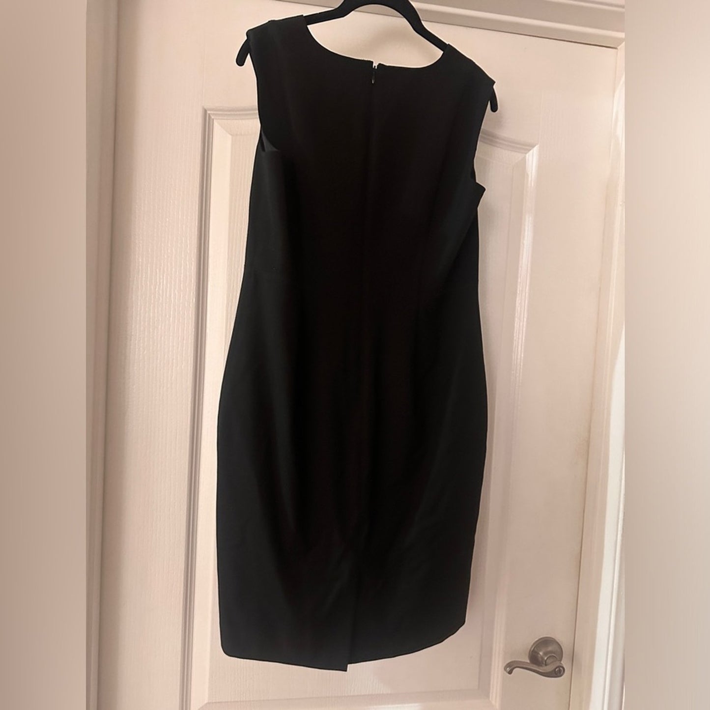 Ann Taylor Sleeveless black career dress size 8 petite