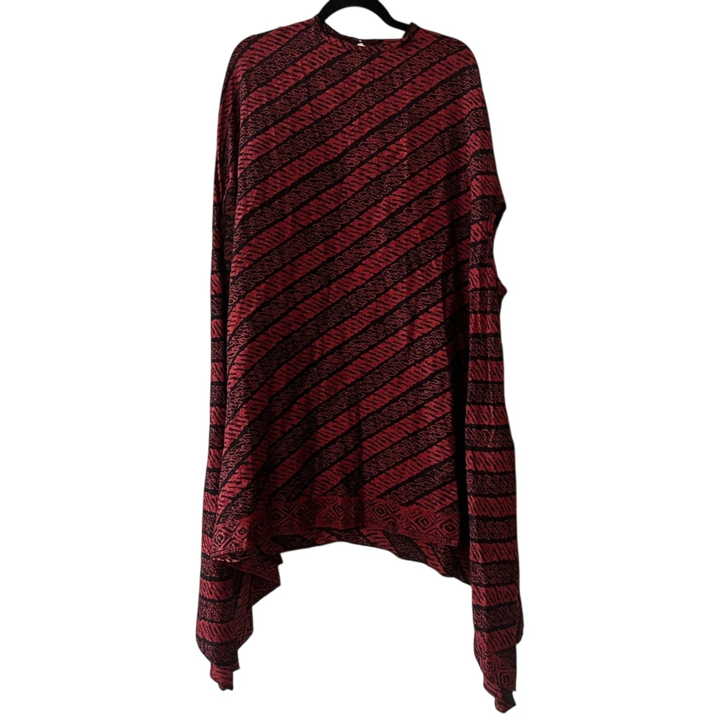 Long black and red poncho one size