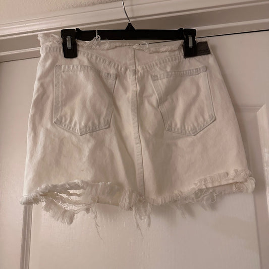 Carmar white distressed denim down rose skirt size 28