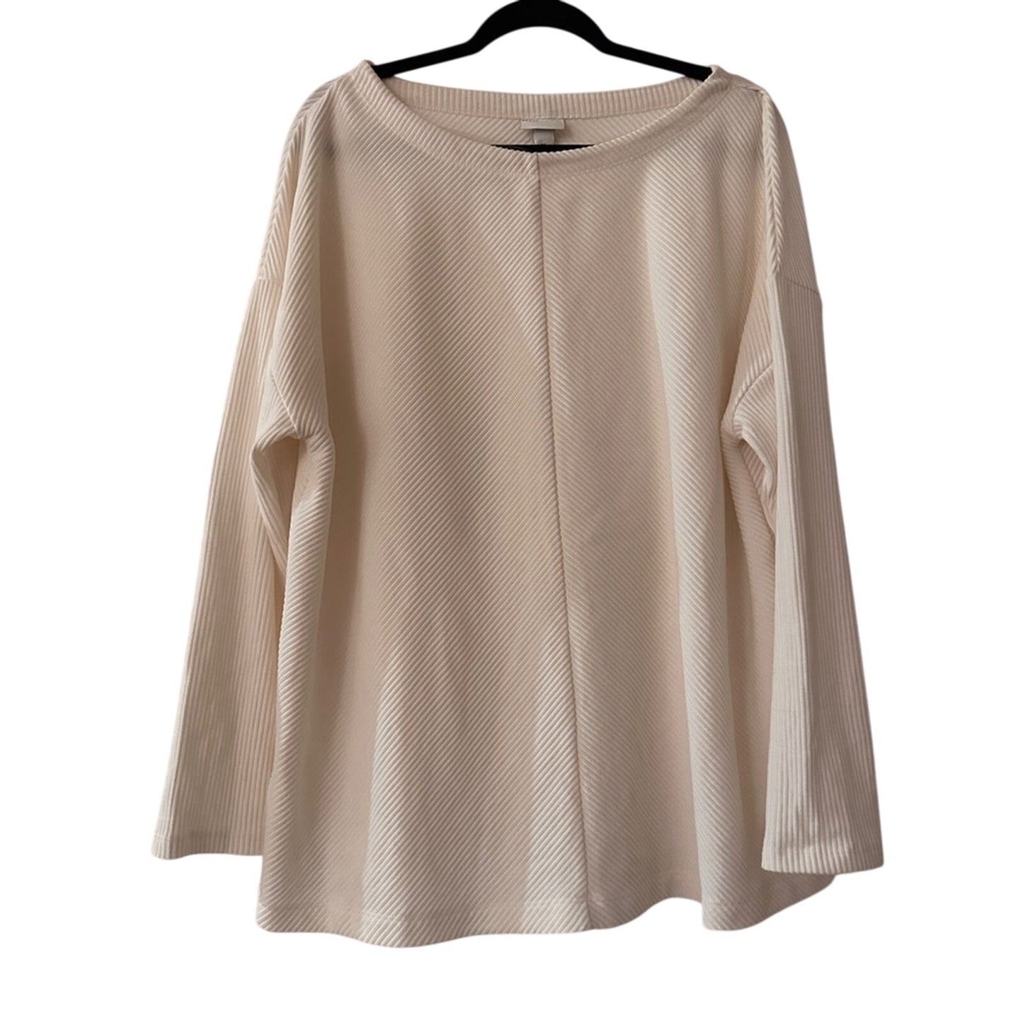 🍷Ava & Viv white velvet textured top size 1X