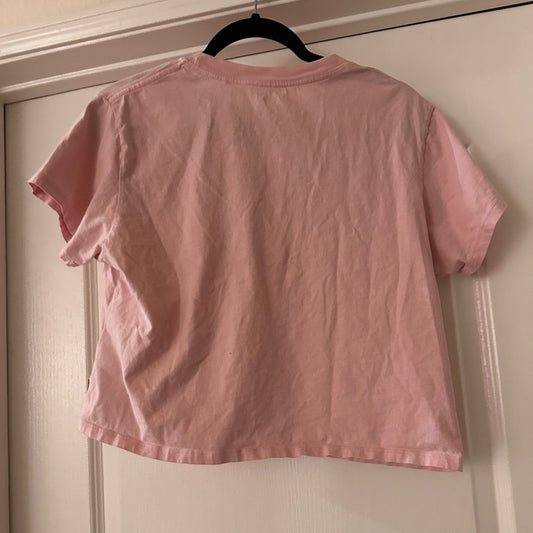 Levi’s pink cotton tee with navy blue logo size medium