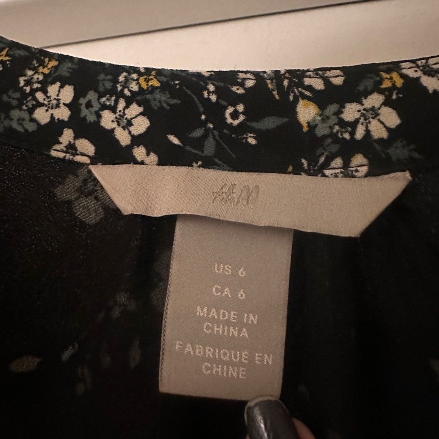 H&M black pleated skirt micro floral dress size 6