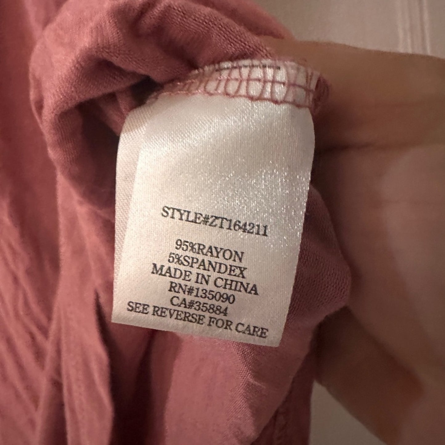 Zsupply slouchy mauve vneck pocket tee size small