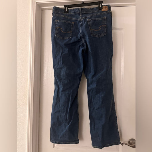 Levi’s boot cut jeans size 18